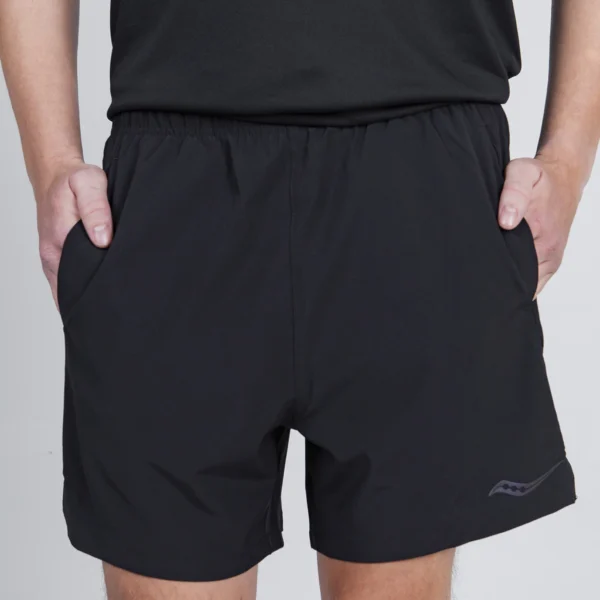 Saucony short Outpace 5"