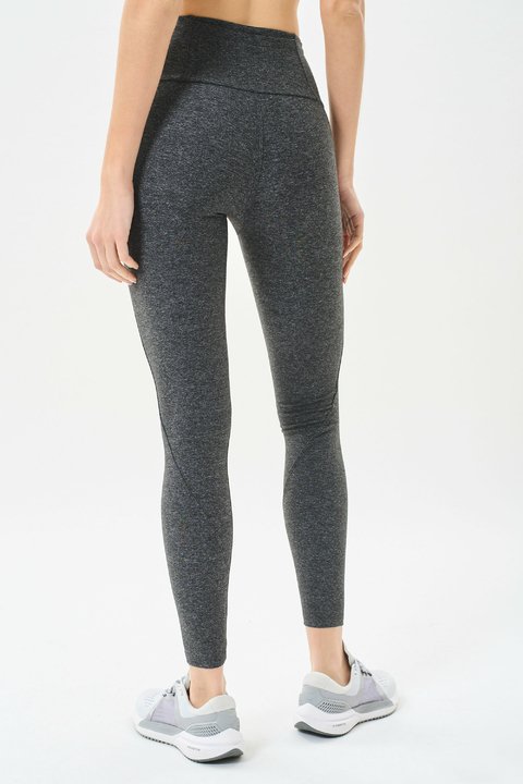 Calza Guinea Admit One - Imagen 4